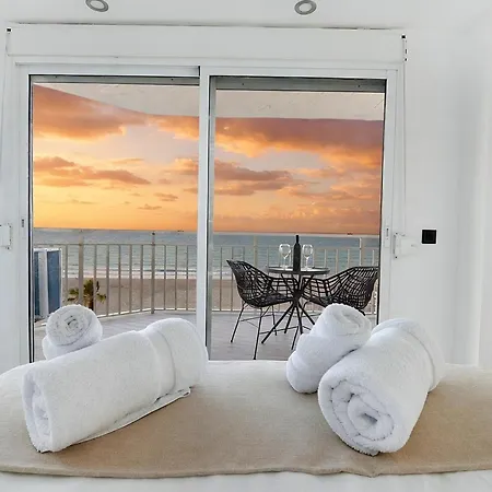 Апартаменти Paradise On The Seafront In Фуенхірола