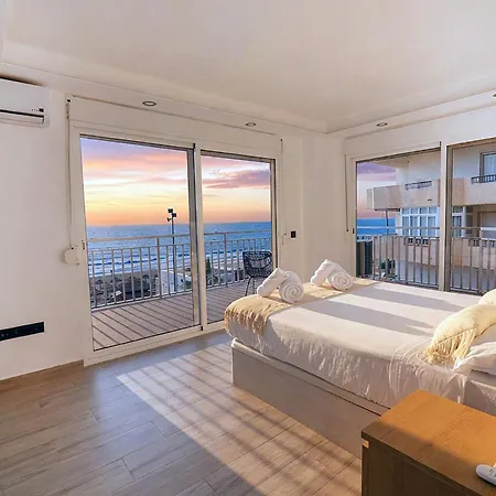 Paradise On The Seafront In *