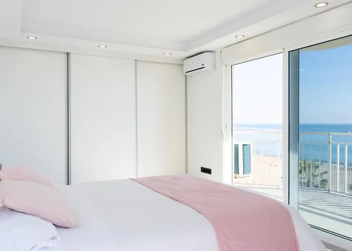 Paradise On The Seafront In *