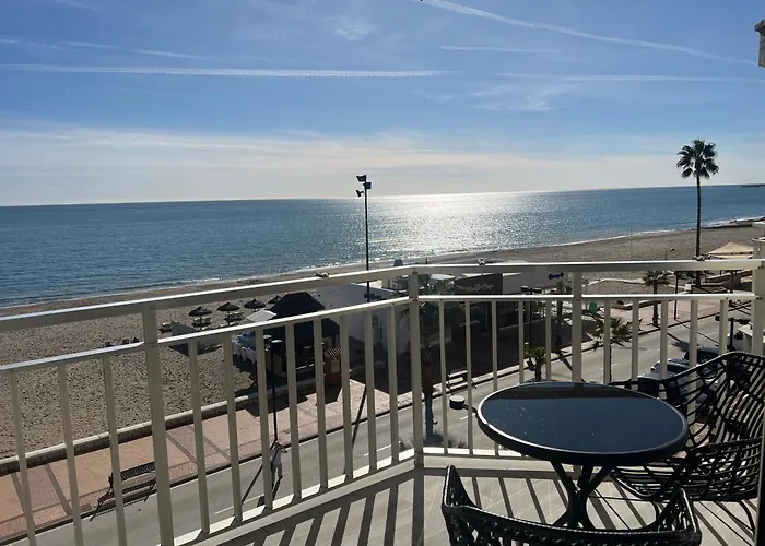 Paradise On The Seafront In Фуенхірола